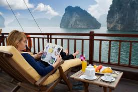 tour du thuyen halong hap dan
